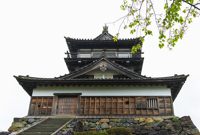 400年の歴史巡りの旅 丸岡城と明智光秀ゆかりの丸岡称念寺と絶対に食べておきたい名物グルメ 隠れ家ヴィラ 別荘をシェアする会員制リゾート Gfc