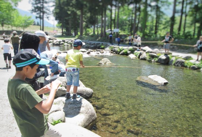 【滋賀県の釣り堀】その場で食べられる！子供も楽しめるおすすめの釣り堀7選