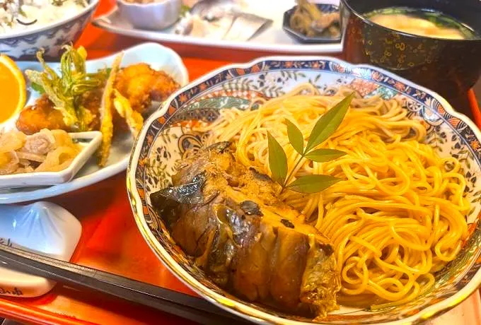 ご当地料理から最新スイーツまで！滋賀・木之本の絶品グルメに舌鼓